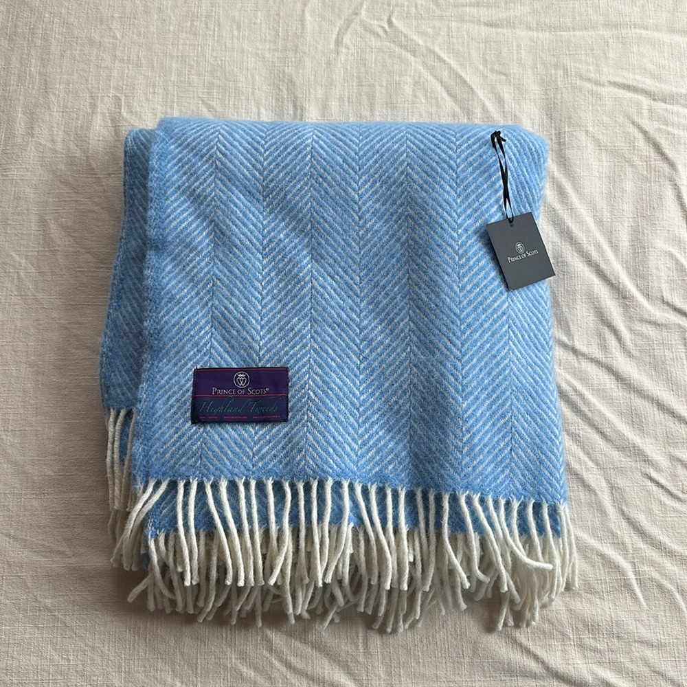 PRINCE OF SCOTS - Highland Tweeds Wool Herringbone Throw - Sky Blue